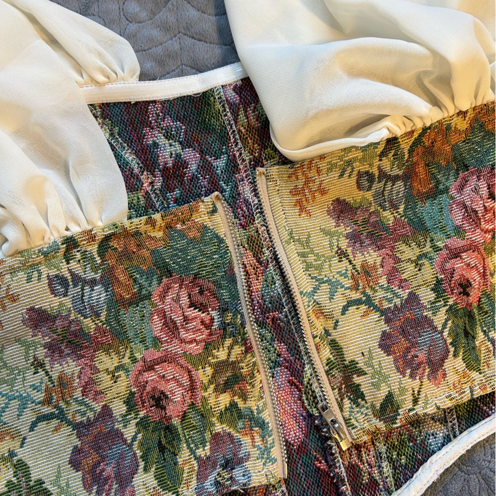 Cider Floral Tapestry Corset-Style Top Off Shoulder Boho Romantic Large - Picture 5 of 8